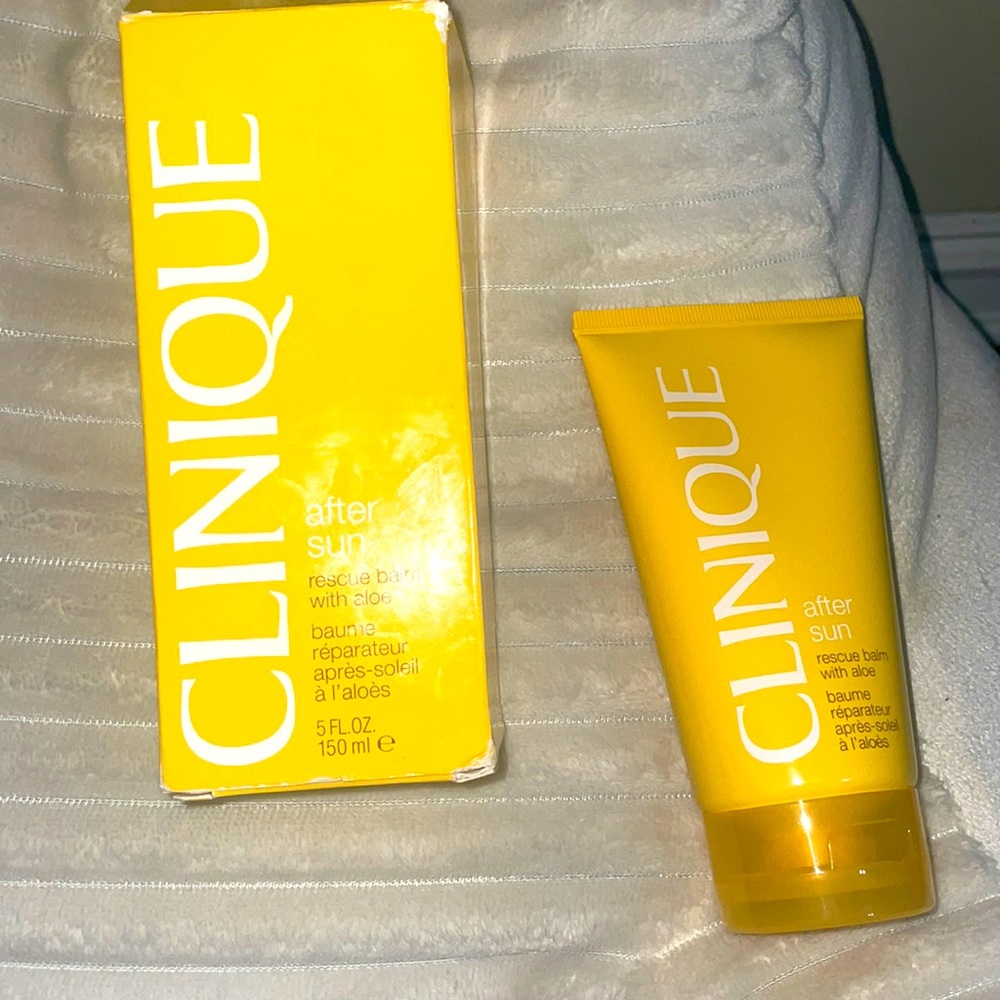 CLINIQUE RESUCE BALM WITH ALOE after sun